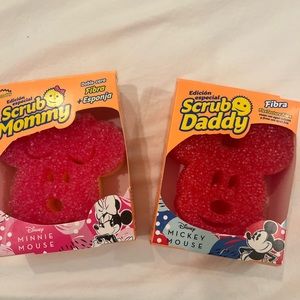 Mickey scrub daddy